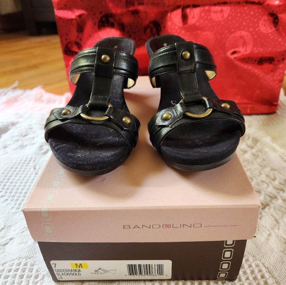 Bandolino Sandals